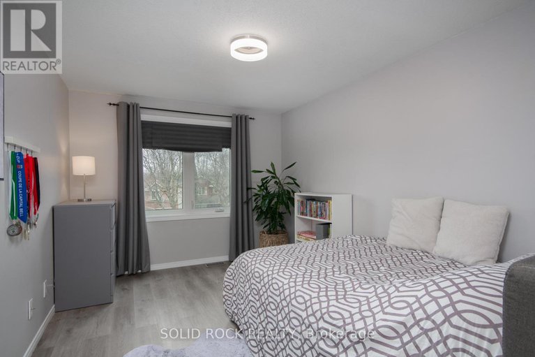 28302487/5-weybridge-drive/cedargrovefraserdale/ottawa/ontario/K2J4A1_31