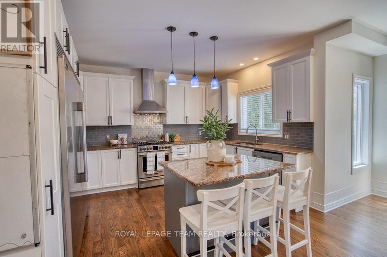 29646083/13-shannondoe-crescent-w/bridlewood/ottawa/ontario/K2M2H1_12