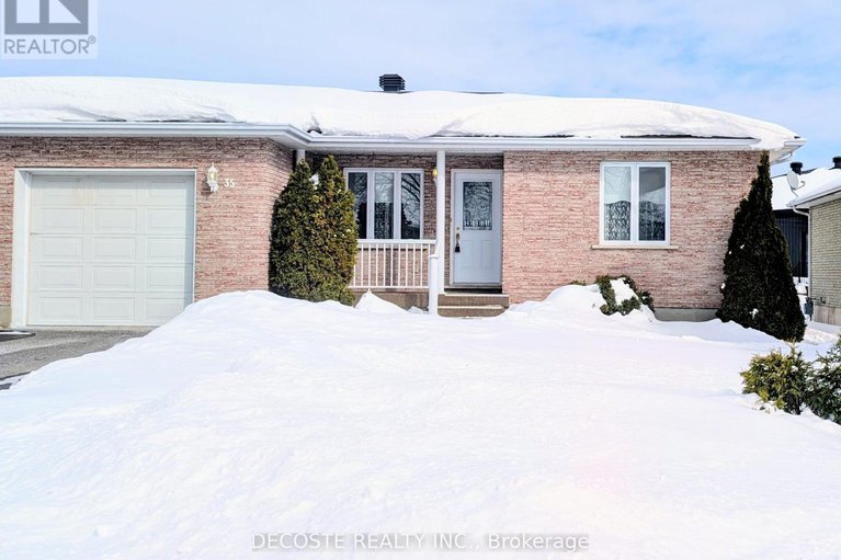 29406829/35-sandfield-avenue-n/alexandria/north-glengarry/ontario/K0C1A0_1