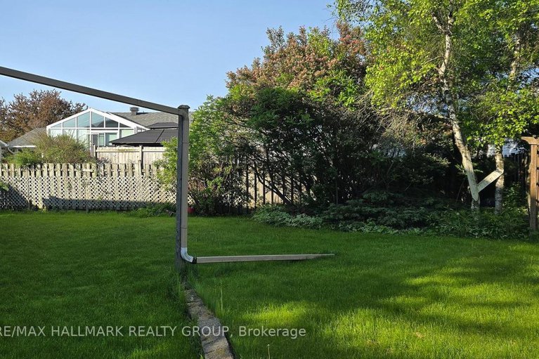 28400251/976-laporte-street/town-of-rockland/clarence-rockland/ontario/K4K1A5_26