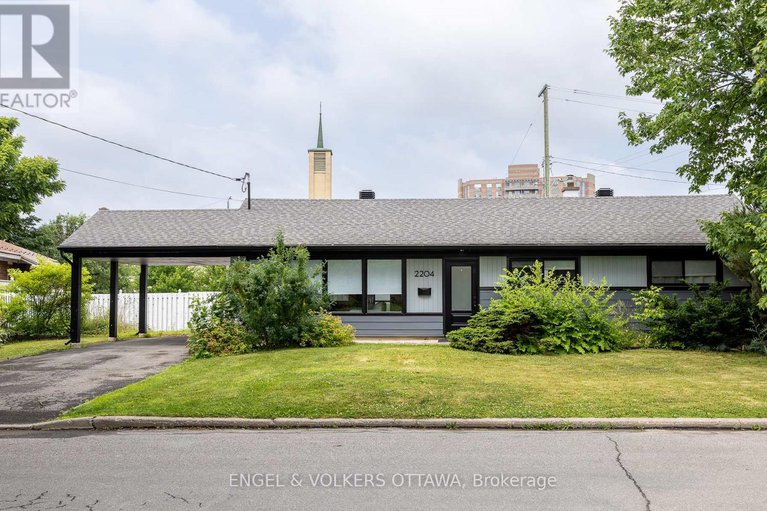 28874950/2204-utah-street/alta-vista/ottawa/ontario/K1H7W8_1