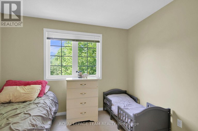 28617518/16-riverbank-court/stittsville-central/ottawa/ontario/K2S1V7_22