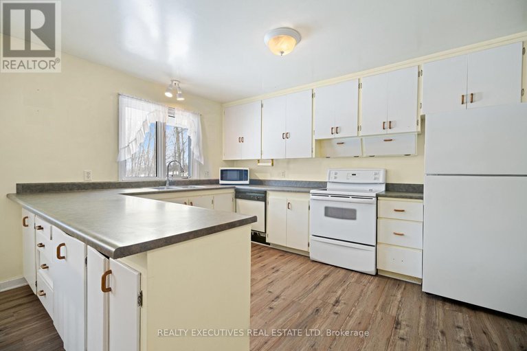 29240395/7725-lawrence-street/vernon/ottawa/ontario/K0A3J0_11