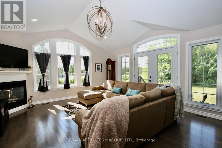 28786974/20447-patricia-lane/south-glengarry-lancaster-twp/south-glengarry/ontario/K0C1L0_3
