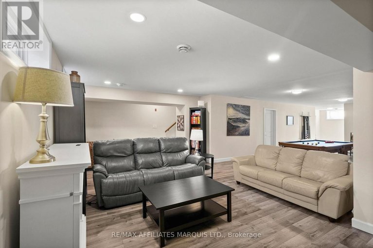 29533245/74-jim-brownell-boulevard/long-sault/south-stormont/ontario/K0C1P0_30