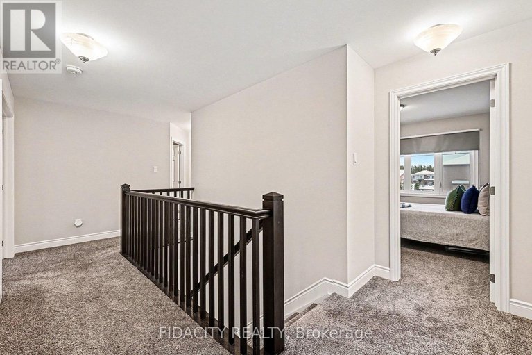 29244731/547-parade-drive/stittsville-south/ottawa/ontario/K2S0X8_17