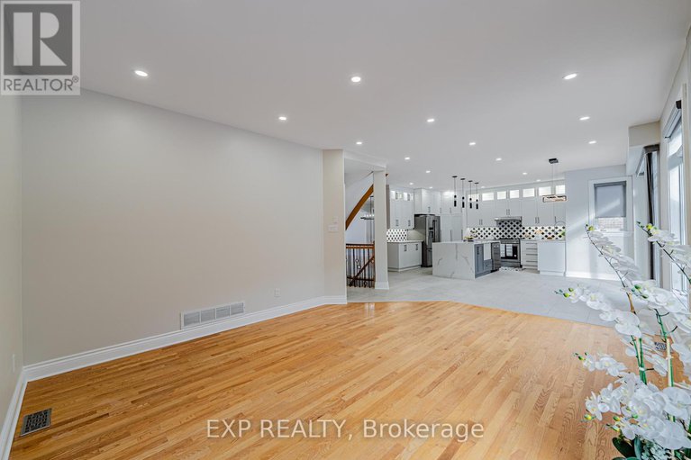 29139967/11-wellsmere-court/rideau-heightsrideau-river/ottawa/ontario/K2E8C2_32