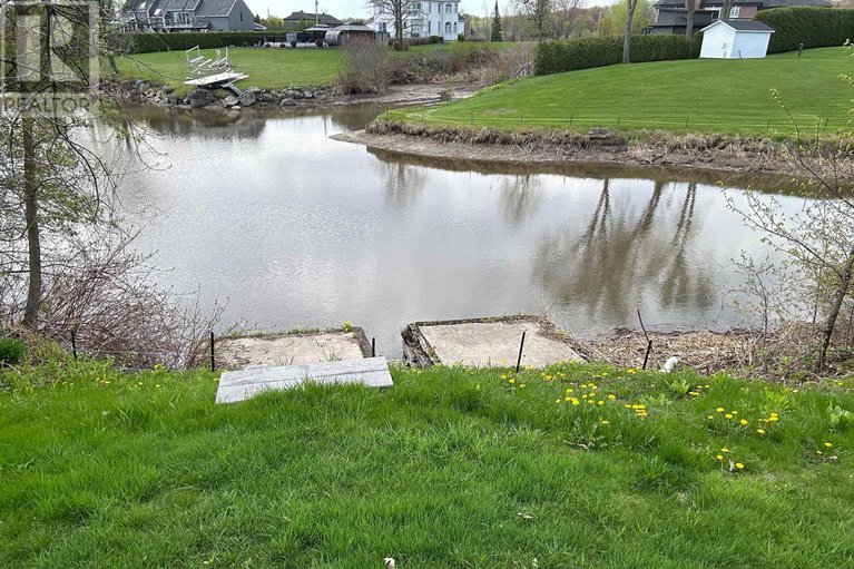 29414302/3519-front-road/east-hawkesbury/ontario/K6A2R2_11