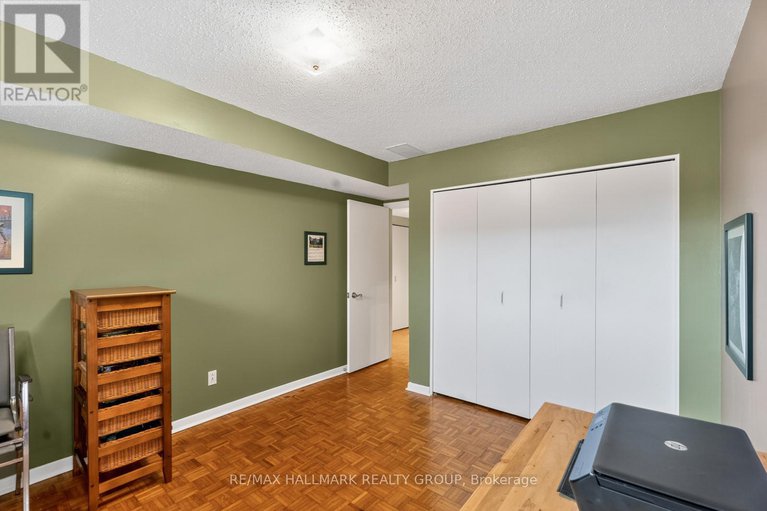 28966380/1816-applegrove-court/beacon-hill-south/ottawa/ontario/K1J6S5_45