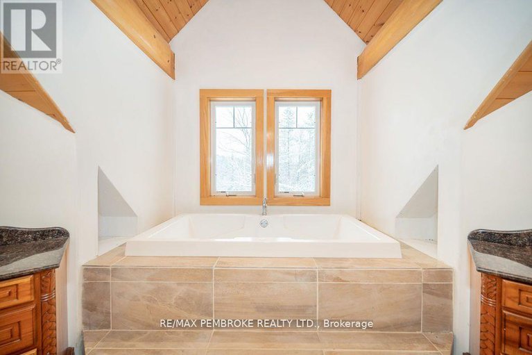 28797359/2467-darling-road/lanark-highlands-darling-twp/lanark-highlands/ontario/K0A1P0_42