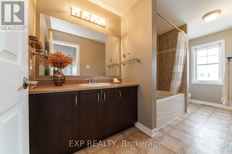 29429182/601-rosehill-avenue/stittsville-north/ottawa/ontario/K2S0K3_30