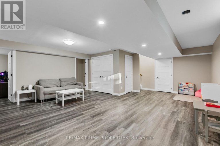 29565533/208-filion-street/embrun/russell/ontario/K0A1W0_36