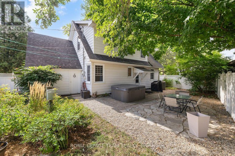 28819009/5515-millview-street/manotick-long-island-nicholls-island/ottawa/ontario/K4M1J3_23