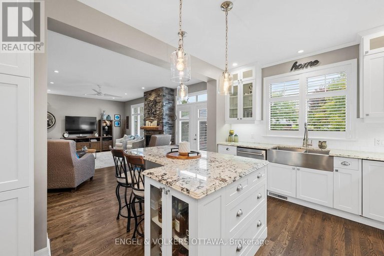 28926849/511-erinwoods-circle/stonebridge/ottawa/ontario/K2J5M5_7
