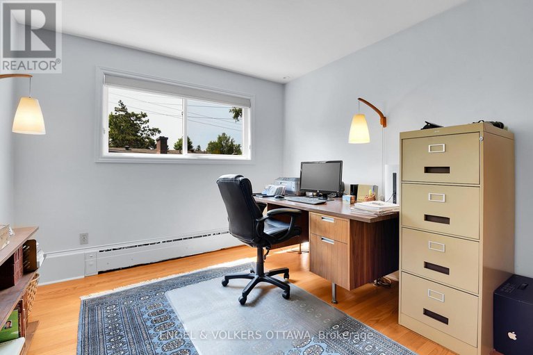 28490167/436-crestview-road/alta-vistafaircrest-heights/ottawa/ontario/K1H5G9_24