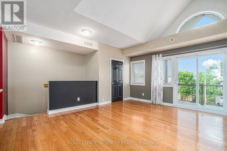 28655113/759-cedar-creek-drive/blossom-parkkemp-parkfindlay-creek/ottawa/ontario/K1T0B3_15