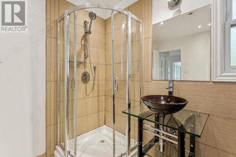 29029573/6-gillespie-crescent/hunt-club-woods/ottawa/ontario/K1V9X8_45