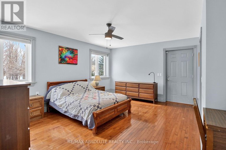 29431779/223-jensen-court/carp/ottawa/ontario/K0A1L0_22