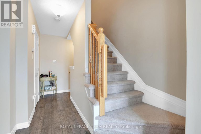 28800169/920-messor-crescent/stittsville-north/ottawa/ontario/K2S0P2_6