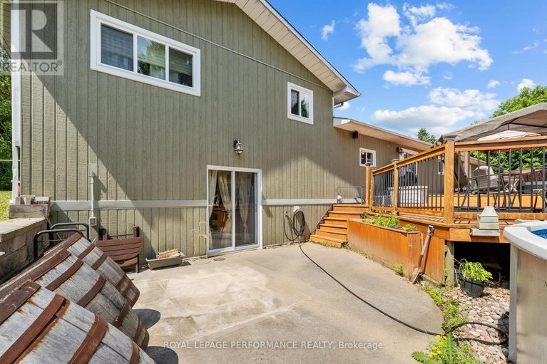 28423051/1430-notre-dame-street/russell-twp/russell/ontario/K0A1W0_14