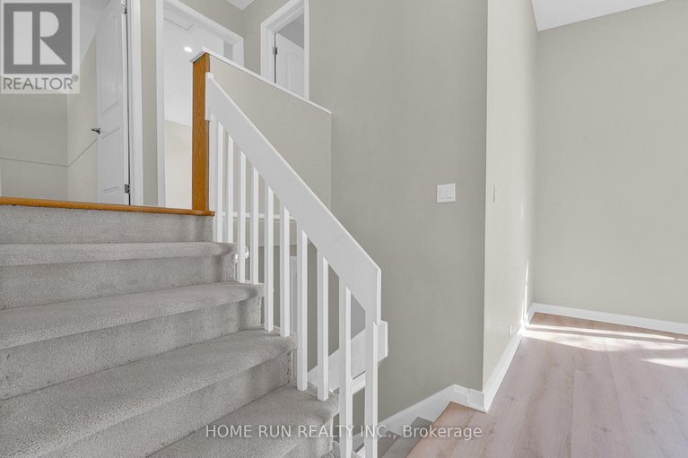 29500930/1259-meadowlands-drive-e/city-viewskylinefisher-heightsparkwood-hills/ottawa/ontario/K2E6K4_22