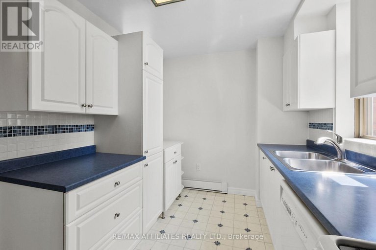 28532598/u1503-2759-carousel-crescent/emerald-woodssawmill-creek/ottawa/ontario/K1J2N5_20