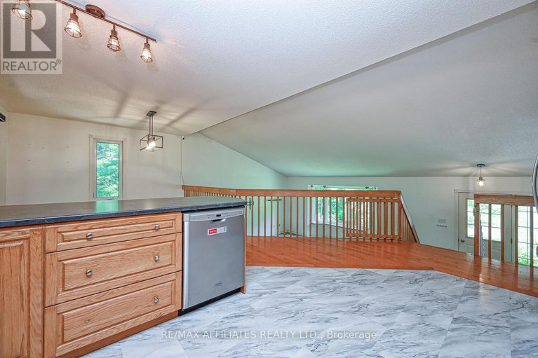 28528150/122-church-avenue/drummondnorth-elmsley-north-elmsley-twp/drummondnorth-elmsley/ontario/K7H0H1_22