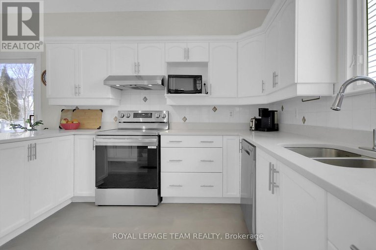 28202823/19-athena-way/barrhaven-east/ottawa/ontario/K2G6S1_11