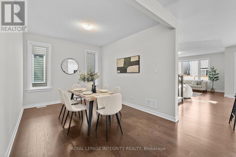 28893902/893-sendero-way/remainder-of-stittsville-area/ottawa/ontario/K2S2W8_4