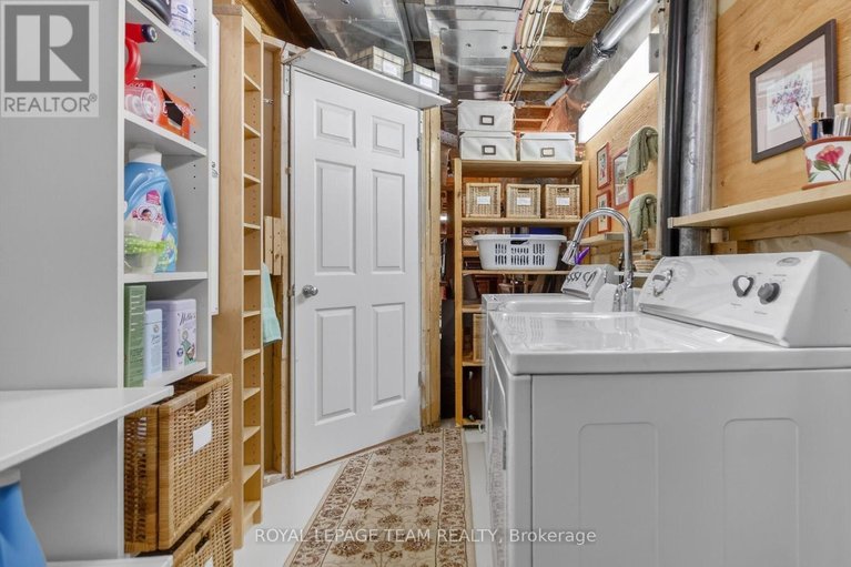 29591881/210-hunterbrook-street-n/morgans-grantsouth-march/ottawa/ontario/K2K0E6_42