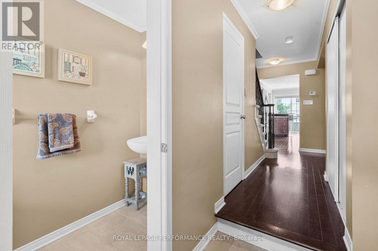 28784183/122-osnabrook-private/stonebridge/ottawa/ontario/K2J0G8_3