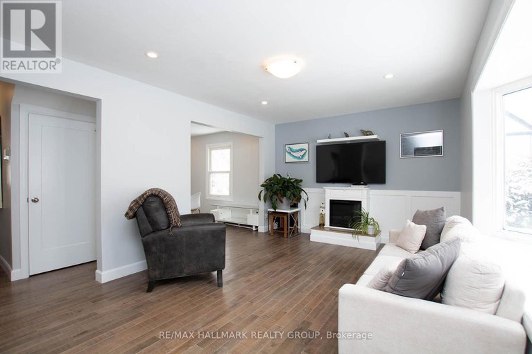 29381015/929-merivale-road/carlington/ottawa/ontario/K1Z5Z7_7