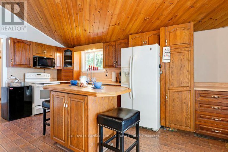 28308474/193-pretties-island-road/drummond-n-elmsley-drummond-twp/drummondnorth-elmsley/ontario/K7C4K8_10