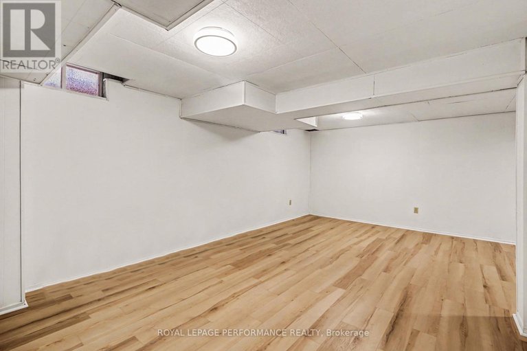 29422006/6349-st-louis-drive/hiawatha-parkconvent-glen/ottawa/ontario/K1C2X9_27