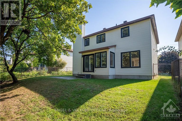 28611833/2177-lenester-avenue/mckellar-heightsglabar-park/ottawa/ontario/K2A4A9_26