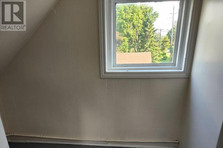 28484093/2180-old-hwy-17-highway/clarencerockland-twp/clarence-rockland/ontario/K4K1K7_46