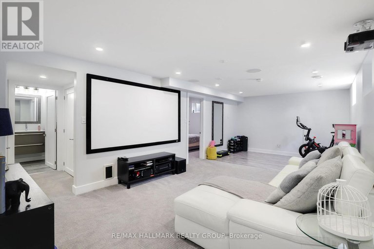 28840956/668-mansfield-avenue/laurentianview/ottawa/ontario/K2A2T6_37