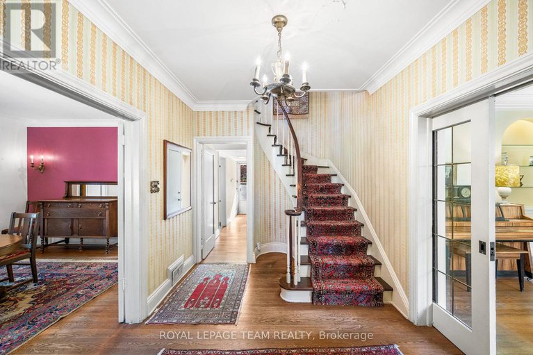 29064217/516-kenwood-avenue/mckellarhighland/ottawa/ontario/K2A0L6_5