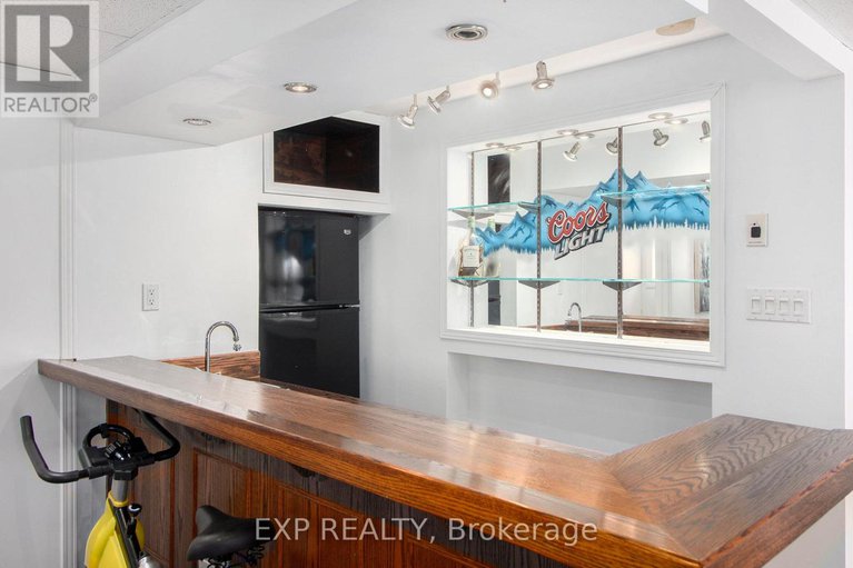 29239372/234-sandra-crescent/town-of-rockland/clarence-rockland/ontario/K4K1R6_27