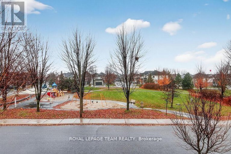 29201357/104-versilia-drive/barrhaven-east/ottawa/ontario/K2G7E4_50