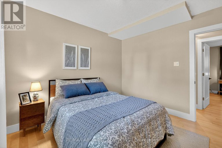 29104239/2186-tawney-road/hawthorne-meadows/ottawa/ontario/K1G1C5_22