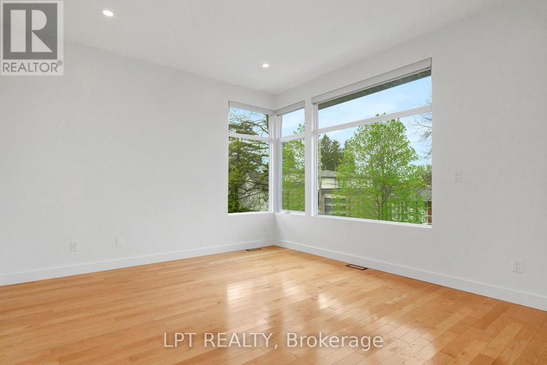 28676196/298-crestview-road/alta-vistafaircrest-heights/ottawa/ontario/K1H5G6_42