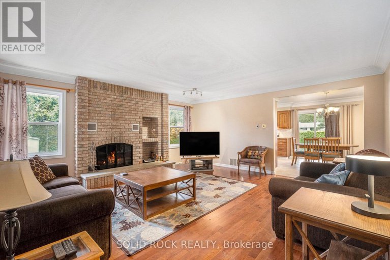 29029576/7-conover-street/manordale/ottawa/ontario/K2G0Z2_13