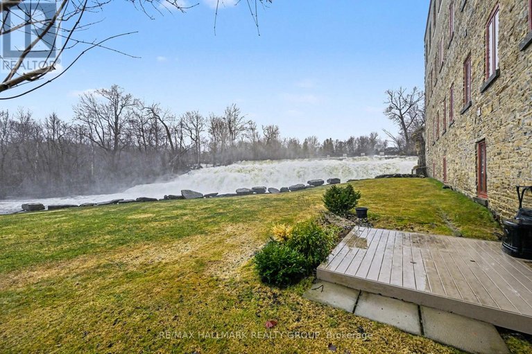 29615084/206-1-rosamond-street-e/almonte/mississippi-mills/ontario/K0A1A0_18