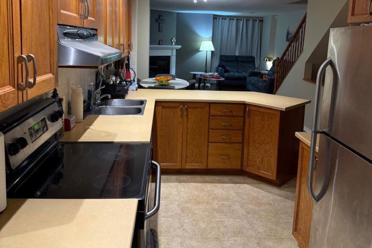 29218356/390-crownridge-drive-n/emerald-meadowstrailwest/ottawa/ontario/K2M3A4_21