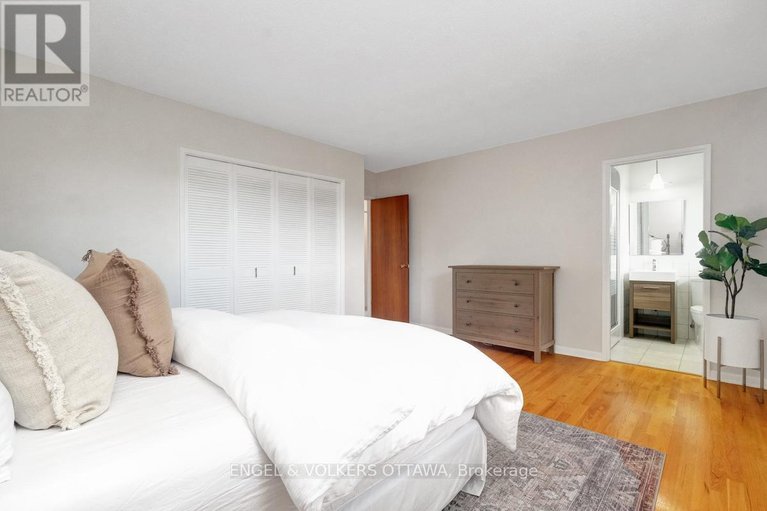 28836979/29-qualicum-street/bruce-farmgraham-parkqualicumbellands/ottawa/ontario/K2H7H1_32