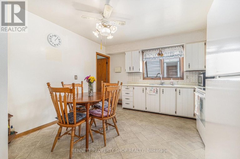 28615266/1219-vancouver-avenue/ellwood/ottawa/ontario/K1V6V2_10