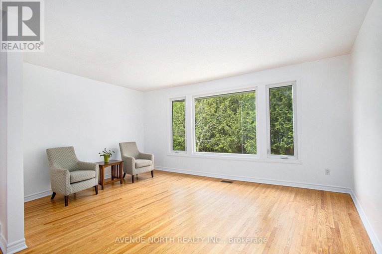 28651208/767-a-springland-drive/mooneys-bayriverside-park/ottawa/ontario/K1V6L9_5