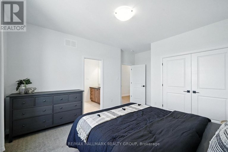 28632471/547-anchor-circle/mahogany-community/ottawa/ontario/K4M0N4_27