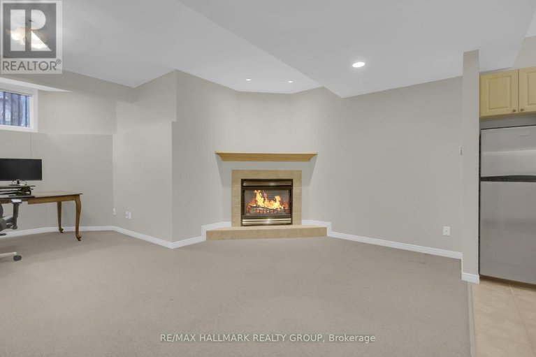 28324389/138-shaughnessy-crescent/kanata-lakesheritage-hills/ottawa/ontario/K2K2N3_43